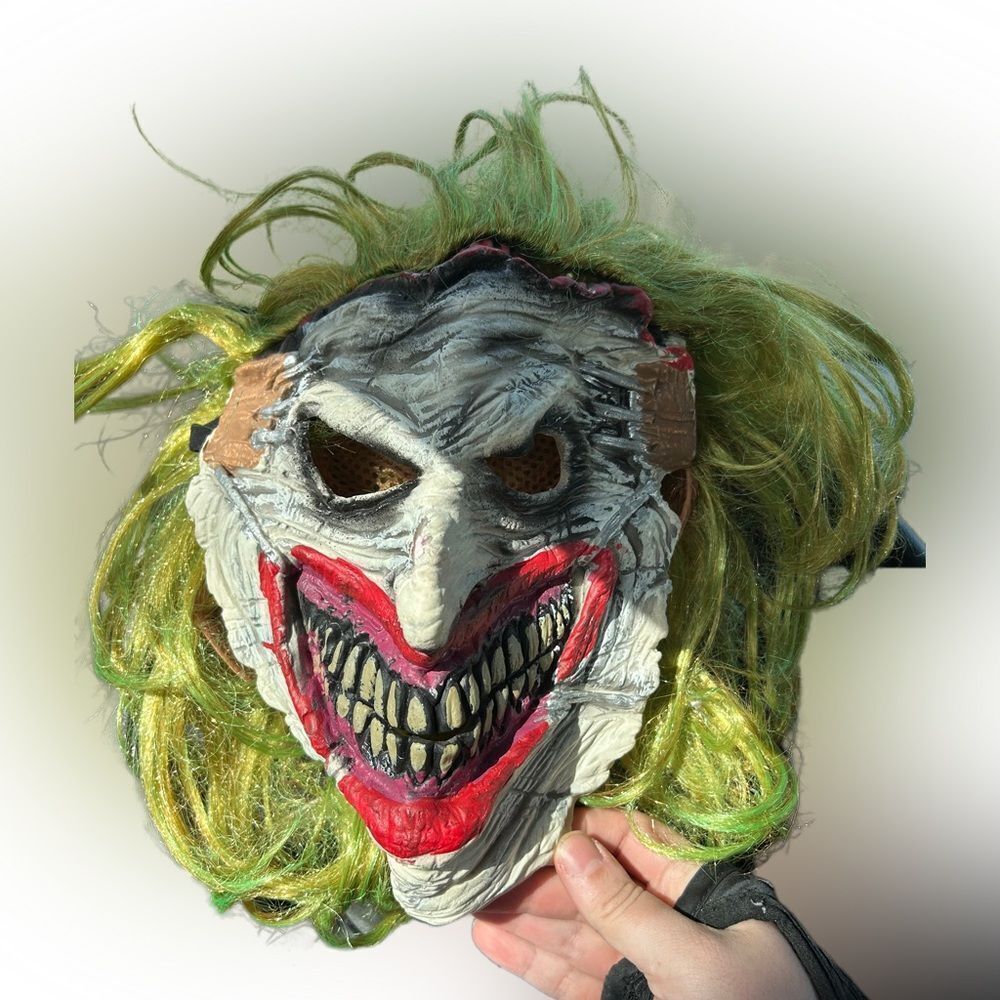 DC Comics Joker Mask Scary Clown Batman Death of The Family Halloween Mask
